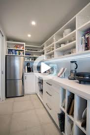 Sculleries De Cuisine Et Garde Manger Sans Rendez Vous En 2020 Garde Manger Cuisine Amenagement Garde Manger Garde Manger