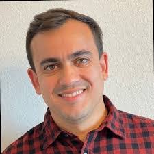 Lisa Wickline's Instagram, Twitter & Facebook