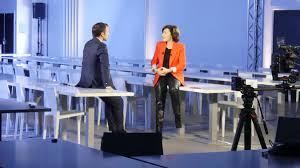 En direct sur bfmtv, la femme d'un otage accuse la chaine d'information d'avoir donner trop d'informations durant la prise d'otages de vendredi midi porte de vincennes à paris, ce qui aurait pu. La Journaliste Ruth Elkrief Quitte Bfm Tv Apres 15 Ans D Antenne