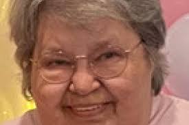 Gayle Pickett's Instagram, Twitter & Facebook