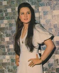 pin by jamileh on النجوم العرب egyptian beauty egyptian actress egyptian movies
