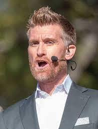 Stacy Schuelke's Instagram, Twitter & Facebook