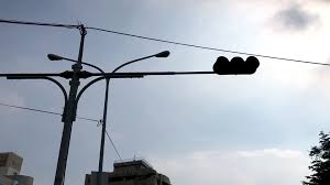 因 为 停 电 ，所 以 很 多 工 厂 今 天 下 午 停 工 。 因 為 停 電 ，所 以 很 多 工 廠 今 天 下 午 停 工 。 Frzclez9131hmm