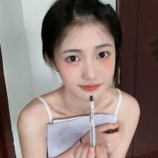 Jane Salley's Instagram, Twitter & Facebook