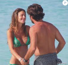 Il a été condamné à de la prison ferme pour une fraude à la tva sur les quotas de carbone. Claudia Galanti Craquante En Bikini Elle Se Detend Avec Son Cheri Purepeople
