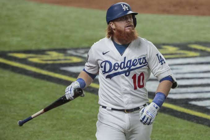 Justin Turner's return to Dodgers in 2021 is not guaranteed - Los Angeles Times