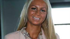 She was born in 1980s, in millennials generation. Samantha De Jong I Ve Lost Everything