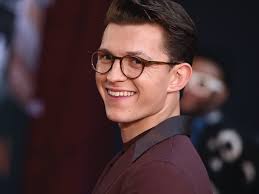 Inside tom holland and zendaya's relationship, 'off the charts' chemistry · marvel stars' dating histories: Tom Holland Fun Facts And Things You Didn T Know About Him