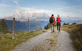 Die kleinstadt bietet im sommer sowie auch im winter abwechslungsreiches programm für familien und urlaubshungrige. Wandern In St Johann Im Pongau