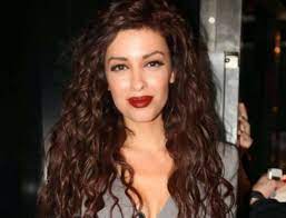 We did not find results for: H Elenh Foyreira Prin Tis Plastikes Oi Fwtografies Poy 8elei Na E3afanisei News Youweekly
