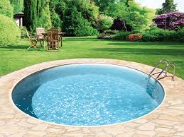 Die Terrasse Bzw Den Poolbereich Mit Stein Verlegen Fur Einen Eleganten Look Gartenpools Hintergarten Pool