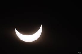 Diese sonnenfinsternis ist nur eine insgesamt vier finsternissen, die sich 2021 ereignen. Sonnenfinsternis Vom 20 Marz Bilder Und Video