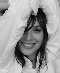 I'm never free. I make time . Respect my time when I give it to you . 👌