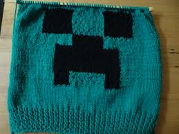 Free hexagon crochet patterns will open up a whole world of options for you to make everything from adorable coasters to motif afghans. Buy Sweater Minecraft Off 69