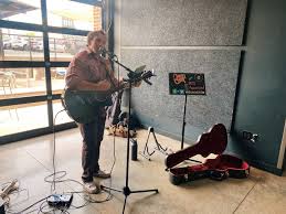 Get ready to groove because we've got a special treat for you! 🎶 Shawn  Proffitt is kicking off our Acoustic Night series tonight! Join us from 6pm  to 9pm for an evening