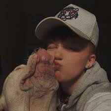 Looking for a roommate