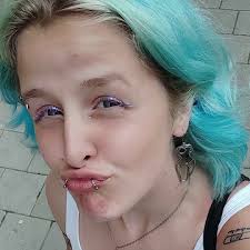 nikaana (Alex Filipiak)