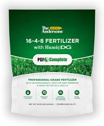 Aerating should be scheduled 2 weeks before applying the last fertilizer of the season. Amazon Com The Andersons Professional Pgf Complete 16 4 8 Fertilizer With Humic Dg 5 000 Sq Ft Garden Outdoor