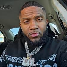 Tracey Whitlock's Instagram, Twitter & Facebook