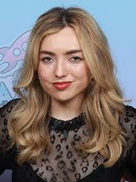 Emily Ryder's Instagram, Twitter & Facebook