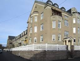 In addition to the original frogner, the borough incorporates bygdøy, uranienborg and majorstuen. Frogner Terrasse Oslo Wikipedia
