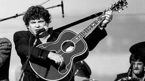 Don everly is now 80, while phil everly died in january 2014 at age 74. Yycrxea1gdmtcm