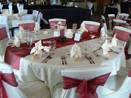 Pin By Kimberly Steffener On Black And Burgandy Wedding Wedding Decorations Table Settings Burgandy Wedding Wedding Table Settings