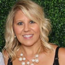 Margo Larson's Instagram, Twitter & Facebook