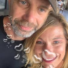 Stephanie Vicari's Instagram, Twitter & Facebook