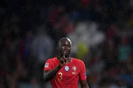 Portugal, whose starting 11 included six premier league players, created the best chances in the first half but jota was again denied, with danilo pereira (portugal) wins a free kick in the defensive half. Danilo Pereira E A Franca E O Campeao Do Mundo Mas Queremos Ganhar O Jogo Renascenca