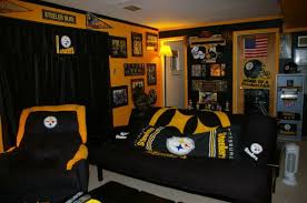 7 Awesome Steelers Bedroom Ideas Steelers Decorated Futon Home Pittsburgh Steelers Man Cave Steelers Bedroom Steelers