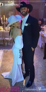 Paulina gretzky shares sweet moment with family at u.s. Saddle Up For Photos Of Dustin Johnson Wearing A Cowboy Hat At Paulina Gretzky S Brother S Wedding This Is The Loop Golf Digest