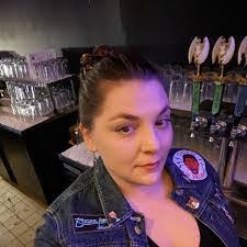 Tamara Maynard's Instagram, Twitter & Facebook