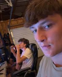 Oliver Babcock's Instagram, Twitter & Facebook