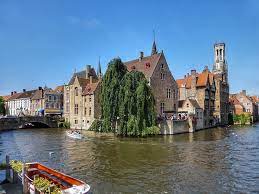 Conjunto de 3 impresiones de brujas, brujas 3 piezas arte pared tríptico de brujas bélgica skyline brugge travel regalo idea impresiones. Que Ver En Brujas La Ciudad De Belgica Que Desperto De Su Sueno