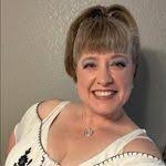 Darla Steinberg's Instagram, Twitter & Facebook