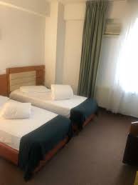 Direcţia generală de asistenţă socială şi protecţia copilului dâmboviţa este instituţie publică de interes judeţean cu personalitate juridică, ce funcţionează în rolul direcţiei generale de asistenţă socială şi protecţia copilului dâmboviţa este de a asigura la nivel judeţean aplicarea măsurilor. Peste 900 De Locuri De Cazare Pentru Persoanele Fara Adapost De Pe Raza Municipiului Bucuresti Atelierul De Stiri