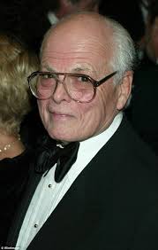 Edward regan murphy was born april 3, 1961 in brooklyn, new york, to lillian lynch (born: I Dailymail Co Uk I Pix 2015 09 11 00 2c2a019f0