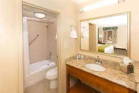 Passar barnfamiljerdet här boendet har familjeanpassade bekvämligheter. Ideal Charleston Sc Hotel Best Western Charleston