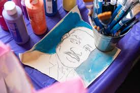 Episode two of the (Un)Settled Podcast returns with Erin Monroe, the  Wadsworth's Krieble Curator of American Paintings and Sculpture, discussing  material culture and “Aunt Fran's Basket” by glass artist Dan Friday. Friday