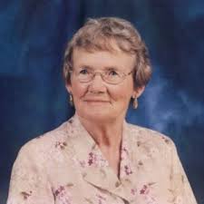 Elsie Burnham's Instagram, Twitter & Facebook