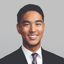 Aaron Zuckerman's Instagram, Twitter & Facebook