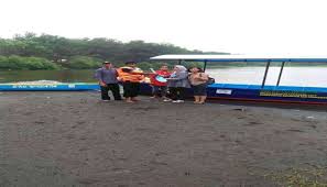 Tempat rekrasi pantai laguna lembupurwo kebumen ialah wisata pantai baru yang memiliki keunikan gumuk pasir dan hutan mangrove hanya saja dari sejumlah pantai dimiliki oleh kebumen hanya pantai laguna lembupurwo kebumen memiliki keunikan bila dibandingkan pantai laut. Wisata Pantai Laguna Lembupurwo Website Resmi Desa Lembupurwo Kecamatan Mirit Kabupaten Kebumen