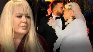 Zerrin özer annem dinle bir yar için seni terk edip gittim vicdanıma bir sor ne acı çektim kendimi ben sana emanet ettim eller kadir kıymet bilmiyor annem senin kadar kimse sevmiyor annem rastlarsan. Zerrin Ozer Den Bosanma Aciklamasi Magazin Haberleri