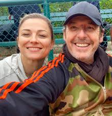 Depuis 10 ans, sa popularité ne s'est jamais démentie, si bien qu'il est l'un des animateurs préférés des français. Jean Luc Reichmann On Twitter Foot Tennis Ce Matin Avec Laure Laureboulleauofficiel Psg Feminines Football Tf1 Coupedumondefeminine Tf1 Https T Co Xw7wiqrwy7