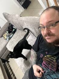 How it feels to listen to the Dark Ages OST while at The gym. 💪🤣