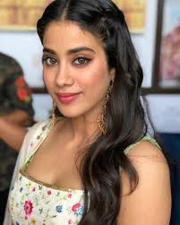 Pin On Janhvi N Khushi Kapoor