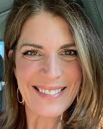 Donna Devlin (@heads_over_heels) • Instagram photos and videos