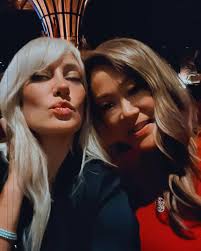 Brandy Michele's Instagram, Twitter & Facebook