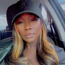 Kimberly “Glamlife Kim” Holifield (@glamlife_kim) • Threads, Say more